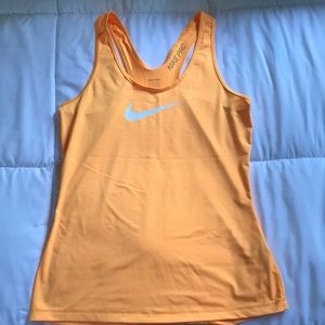 Nike Pro work out tank